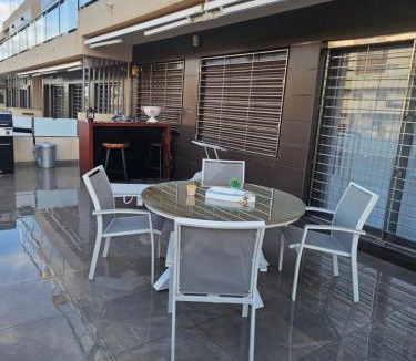 Pueblo Latino Apartment | El ancla de playa elisa