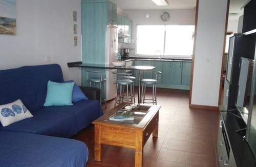 Melenara Apartment | El Azul , amplia terraza con "el mar a tus pies"