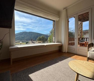 Sant Jaume de Llierca House | el bosc