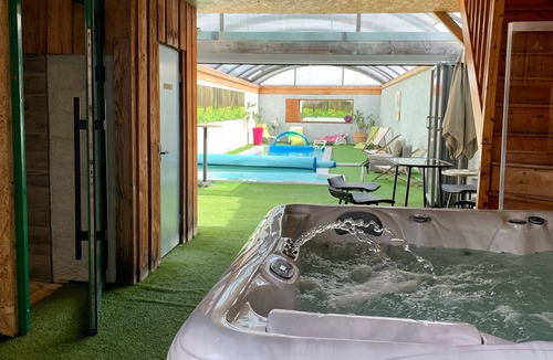 Lasserre Ski Chalet | EL CAHALETE An authentic place to reconnect (Exclusive Pool and Spas)