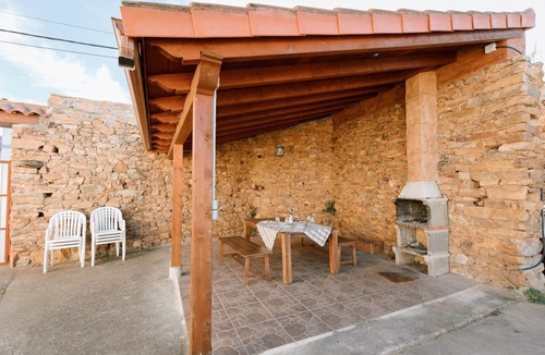 Otero de Bodas House | El Cañico Country House with Private Terrace, Views, and Garden in Zamora