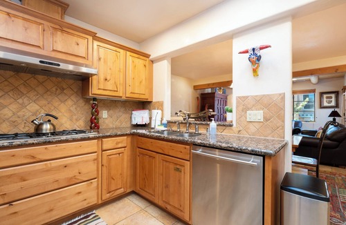 Downtown Santa Fe House | El Corazon by Kokopelli Property Management