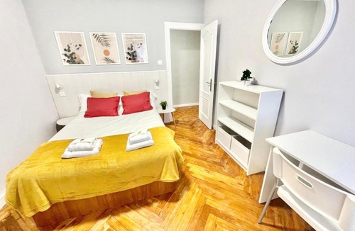 San Lazaro y Otero Apartment | El Llar de Sofía