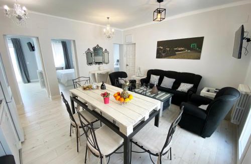 Avila Apartment | El piso del rastro