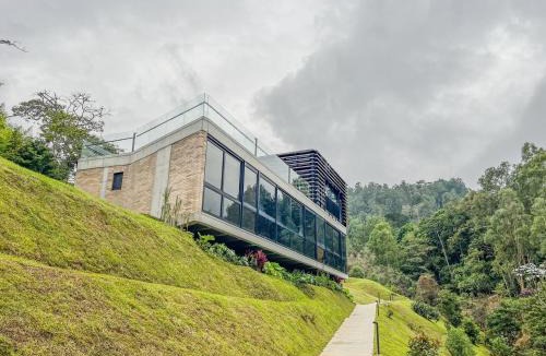 Retiro Apartment | El Retiro | Forest Retreat | Peaceful Suite