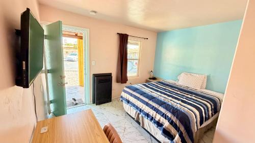 Globe Hotel | El Rey Motel
