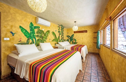 Montezuma Hotel | El Sano Banano Beachside Hotel