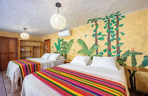 Montezuma Hotel | El Sano Banano Beachside Hotel