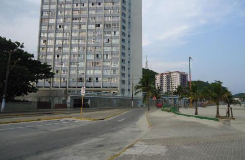 Itanhaem House | El Shaday