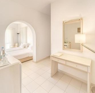 Kithira Hotel | El Sol Hotel