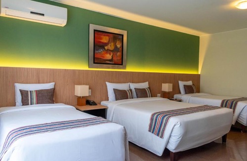 Leuro Hotel | El Tambo 1