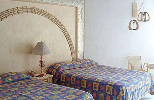 Costa Azul Hotel | El Tropicano