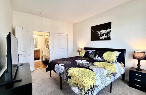 Cole-Noble District Apartment | Elaborate Downtown Suite for 6 with fireplace view