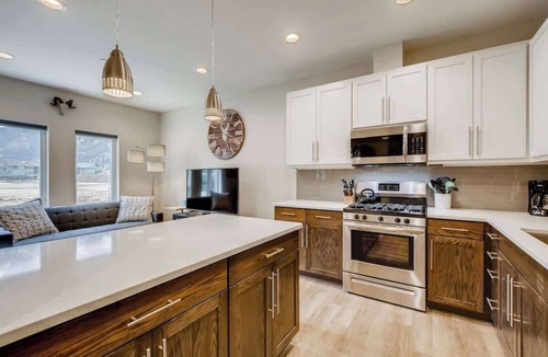 Georgetown Condo | Elbert's Escape/Sleeps 8/Lakefront Views, New