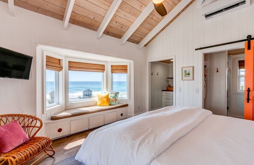 Hope Town Hotel | Elbow Reef