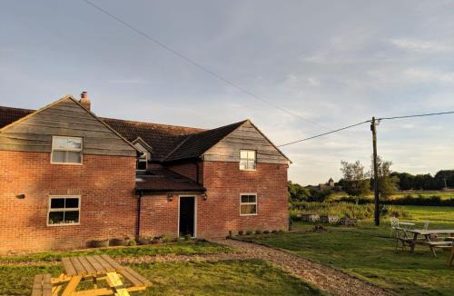 Broad Hinton Hotel | Elderbrook House
