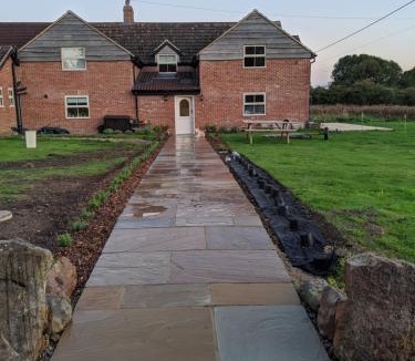 Broad Hinton Hotel | Elderbrook House