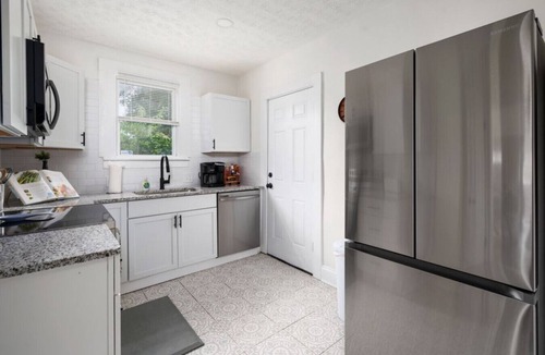 Near East Columbus Villa | Eldridge Echo L - 3BR 1BA Unit in East Columbus