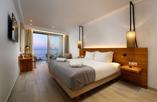 Perama Hotel | Eleals Boutique Hotel