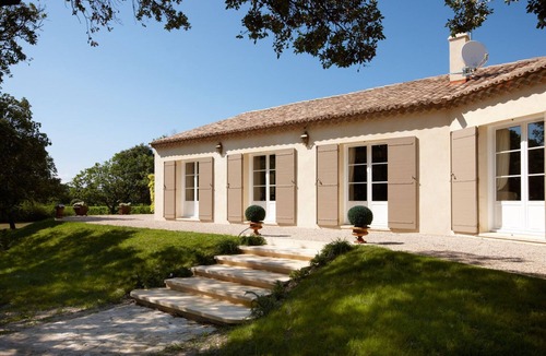 Visan House | Elegance and simplicity in the heart of the vineyards