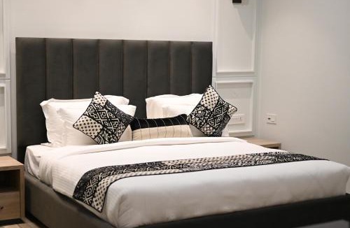 Khanna Hotel | Elegance Regency