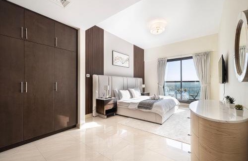 Jadaf House | Elegant 1-Bed Waterfront Living