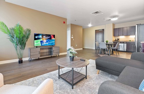 Downtown Pittsburgh Apartment | Elegant 1BD High Rise with City Views in DT Pitts