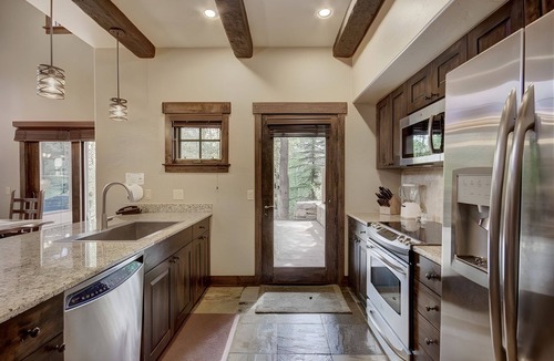 Christie Heights Condo | Elegant 3 Bedroom Townhome with Fireplace
