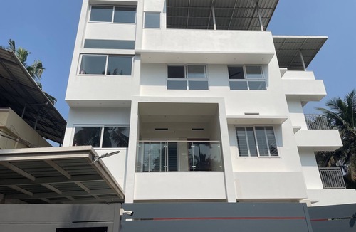 Thiruvananthapuram Apartment | Elegant 3-BR Serviced Apartment with Full Amenities and Near City Hotspots