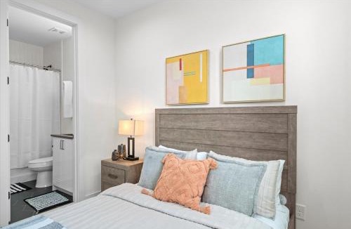 Charlotte Apartment | Elegant 3BR3.5BA Modern Charlotte Townhouse
