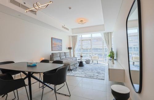 Al Raha Beach Apartment | Elegant 4BR Waterfront Apartment Sea View Al R