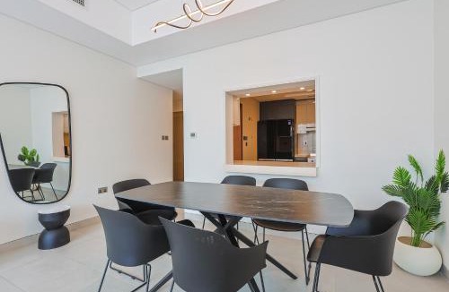 Al Raha Beach Apartment | Elegant 4BR Waterfront Apartment Sea View Al R