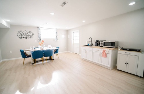 Hunter Mill House | Elegant 5BR/3BA | Private Parking । Great Falls