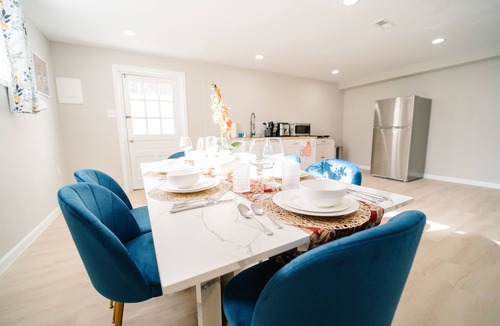 Hunter Mill House | Elegant 5BR/3BA | Private Parking । Great Falls