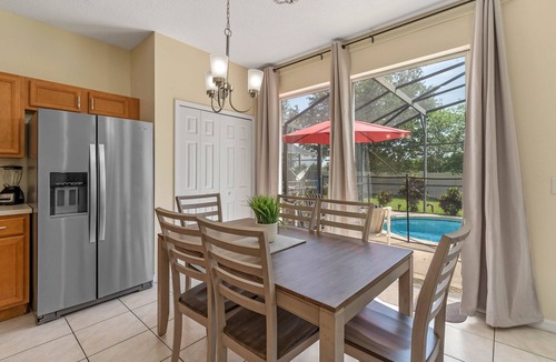 Solana House | Elegant 6 bedroom home in the Solana Resort, 3 king size beds and ensuite
