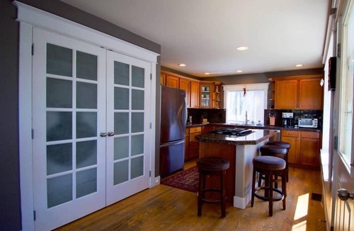 North Queen Anne House | Elegant, airy and bright with vivid views over ship canal, Fremont and beyond.