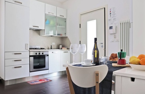 Marina Centro Apartment | Elegant and comfortable ground floor apartment 300m from the sea in Rimini with private parking space