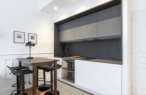 Vernier Apartment | Elegant Apartment - Located in the heart of Nice