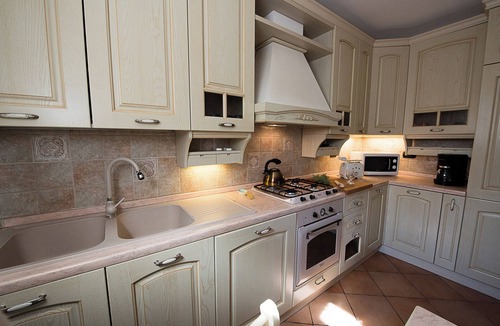 Carate Urio Apartment | Elegant apartment on Lake Como with a large terrace. Carate Urio (COMO)