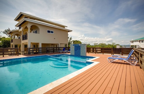 Plantation Villa | Elegant Beachfront Villa Pool & Beach. Family Fun
