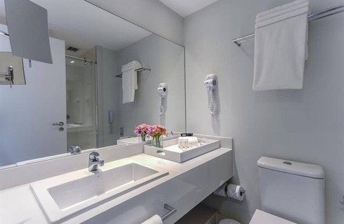 Recreio dos Bandeirantes Hotel | Elegant Beachfront Suite Perfect for a Romantic Getaway in Rio!