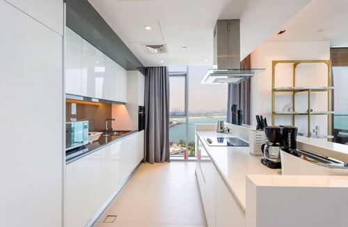 Dubai Apartment | Elegant Bluewaters 3BR+maid's w Sea View