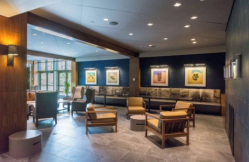 Ossining Hotel | Elegant Boutique Escape Near Shops and Restaurants