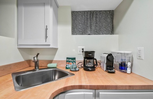 H Street Corridor Apartment | Elegant Capitol Hill Townhouse