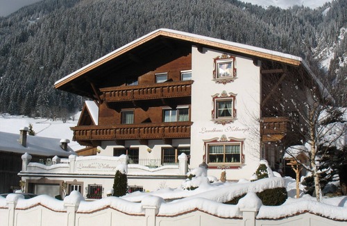 Gries im Sellrain House | Elegant country-style vacation apartment in the Sellraintal Valley Simply feel good.