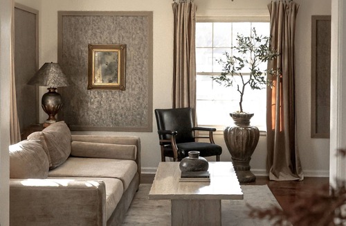 Indianapolis House | Elegant Design in Marrott Woods - Meridian Hills - Minutes to Broad Ripple!