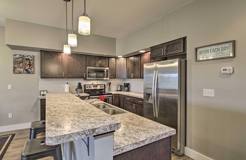 Bozeman House | "Elegant Escape" (KING BED) Minutes From Downtown