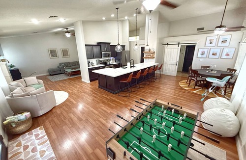 Gilbert House | Elegant & Escape w/Pool! Cozy Family-Friendly Home w/Foosball