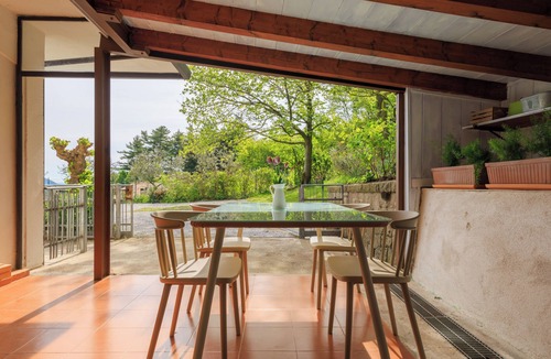 Teolo Apartment | Elegant Euganean Hills apartment with garden view