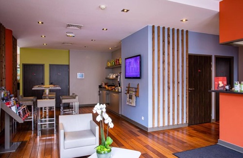 9th Arrondissement Hotel | Elegant Executive Suite Near Lyon’s Riverfront and City Attractions